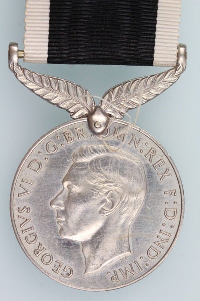 WWII 1939-1945 NEW ZEALAND WAR SERVICE MEDAL Carousel 2