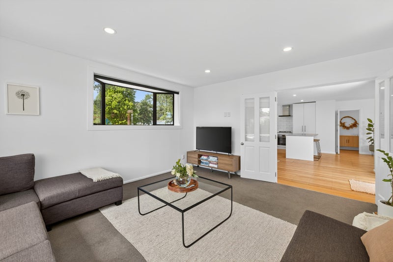 Park-side Perfection. Thoughtfully Updated64371591731714113