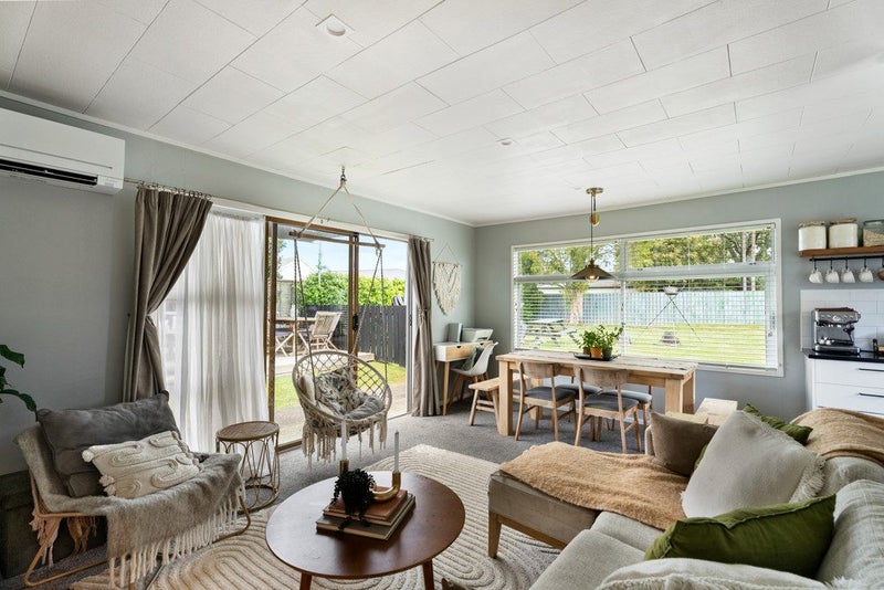 Super Starter or Downsizers Delight64371591645953114