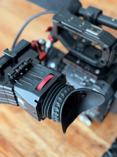 Canon C300 mkiii Cinema kit Carousel 2