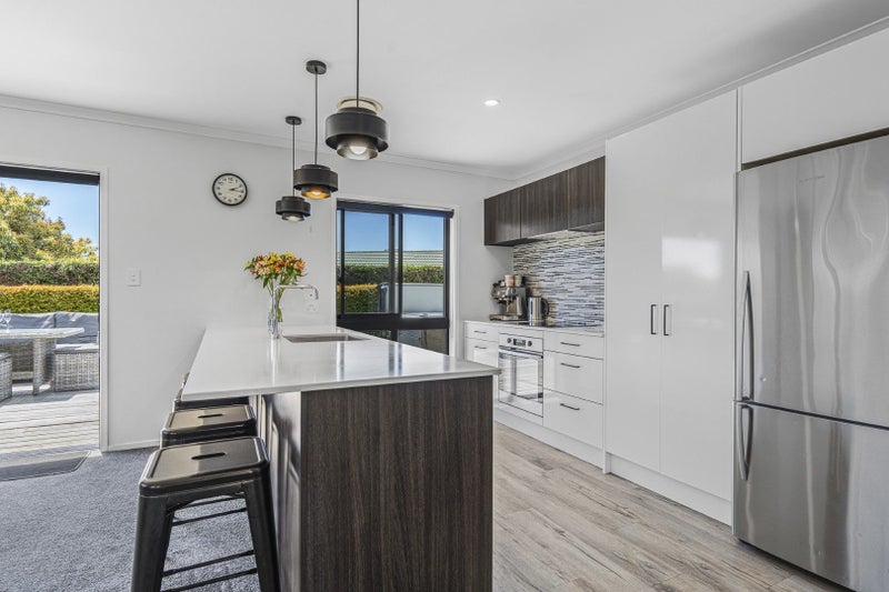 Santa's Choice - Entertain, Relax, Enjoy64372089097729113