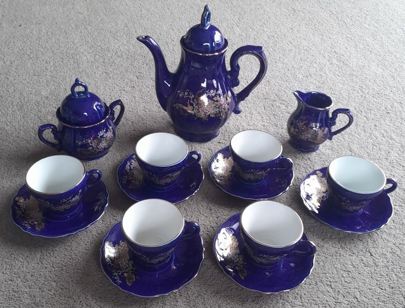 Blue & gold ceramic peacock tea set Carousel 1