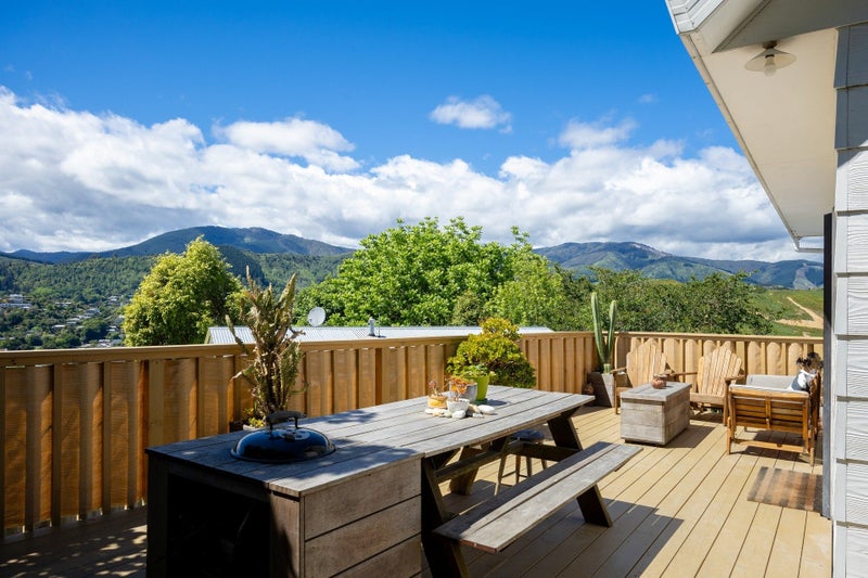 Fully Renovated Gem - Sunny, Stylish & Central64372586131459110