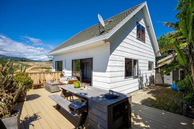 Fully Renovated Gem - Sunny, Stylish & Central64372586131459112