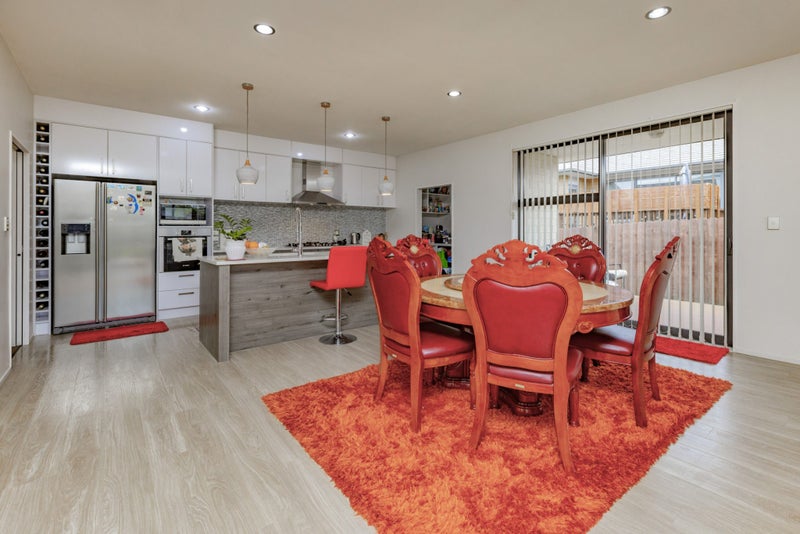 VENDORS HAVE RELOCATED - MUST SELL64372586222465114