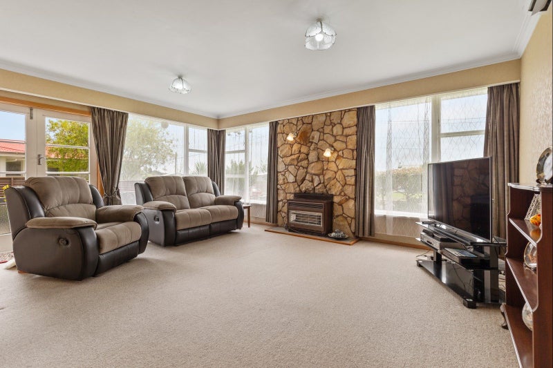 Warm, welcoming & well located64372776321154114