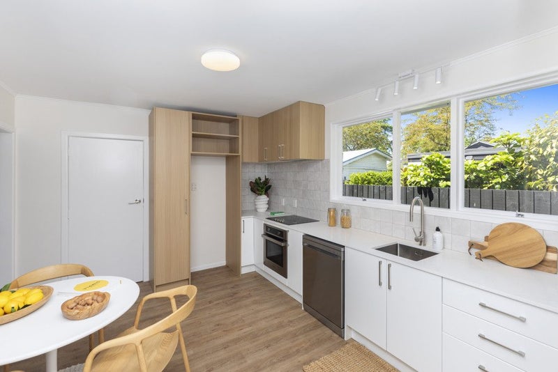 Easy Living in a Peaceful, Tree-Lined Street64372966943618114