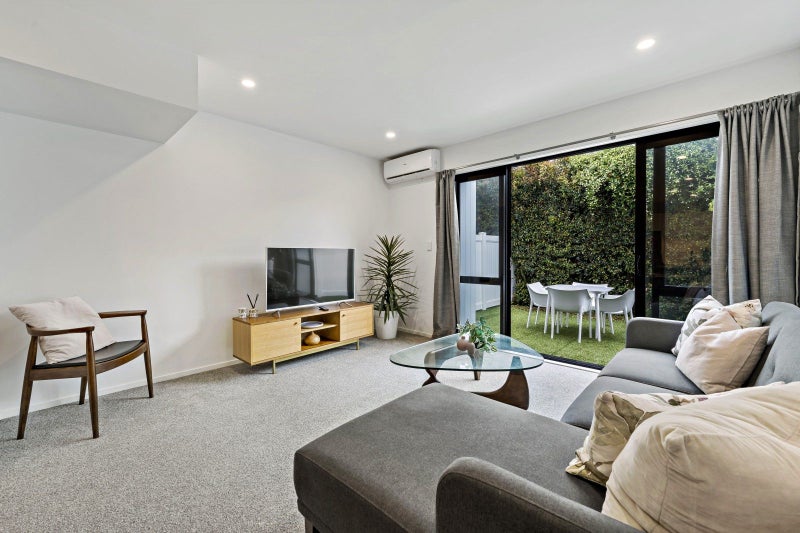 Modern comfort meets timeless design64372981852802114