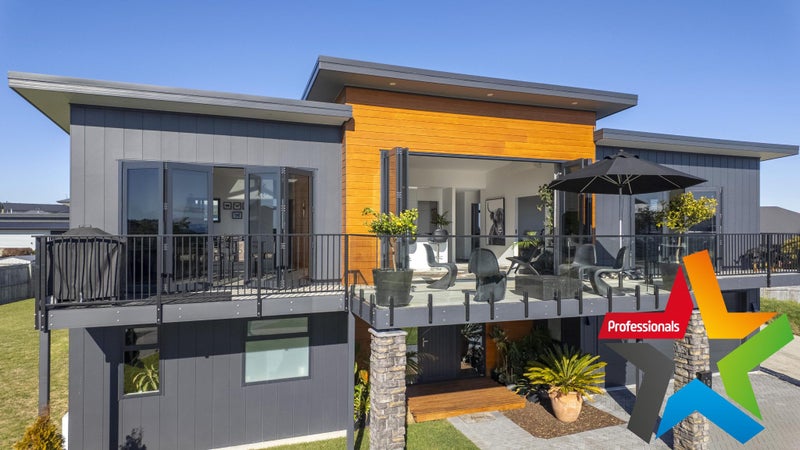 Prestige & Panoramic Perfection!64372981937025111