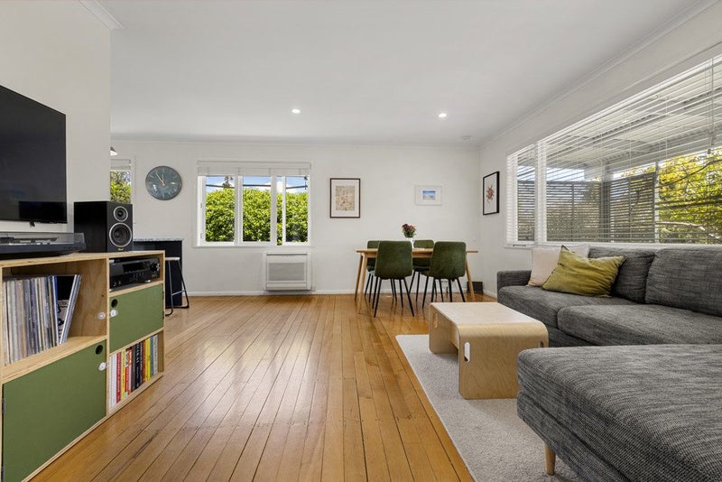 Character Charm with Private Garden Oasis64469675454593112