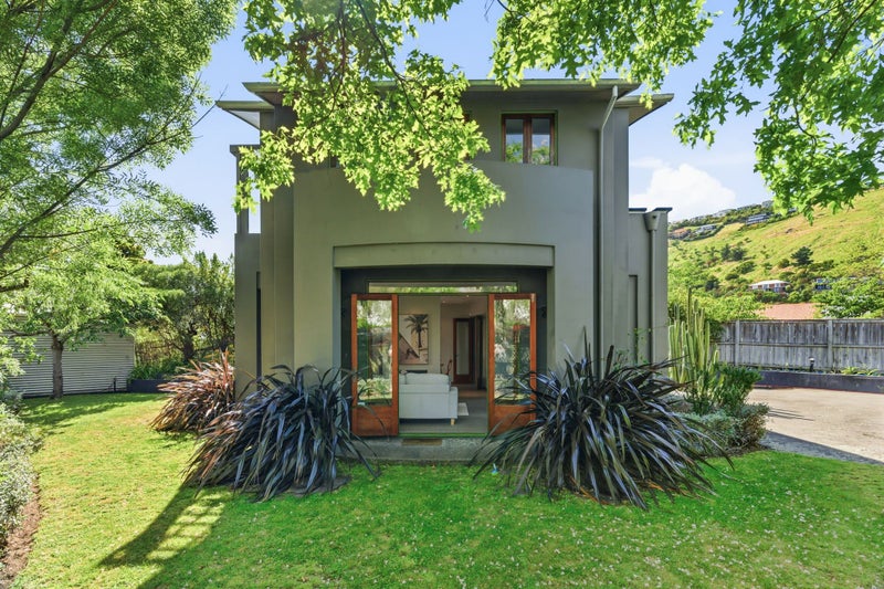 Grace House - An Architectural Oasis by the Beach!64373260091395110