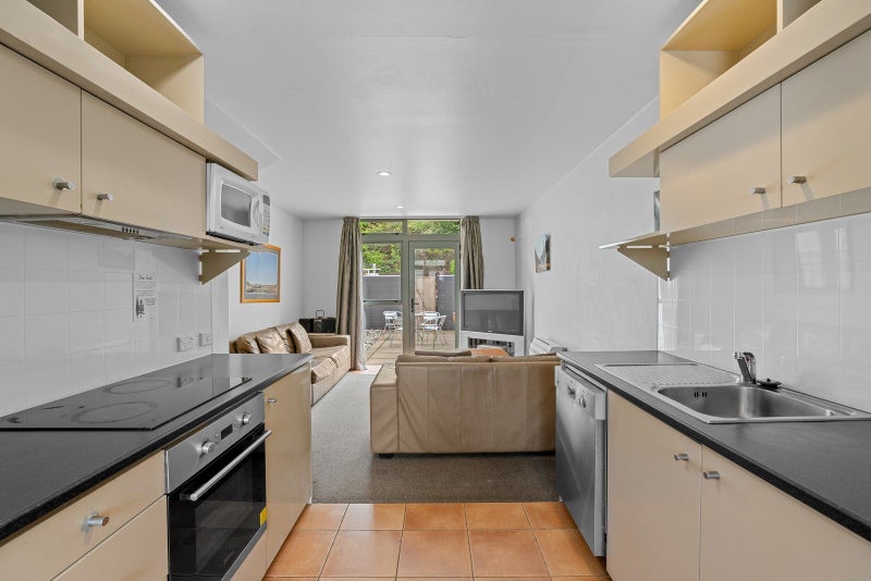 Simple central investment64550566791938111