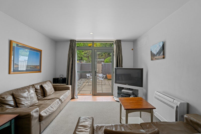 Simple central investment64550566791938113