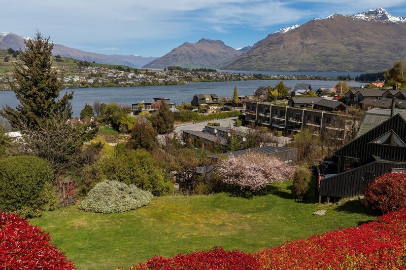 Lakeview Land - Dual Development Potential64373572546305110