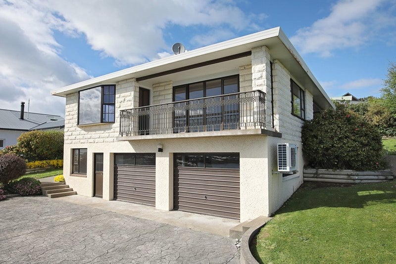 Expansive Estuary Views64373868297345110