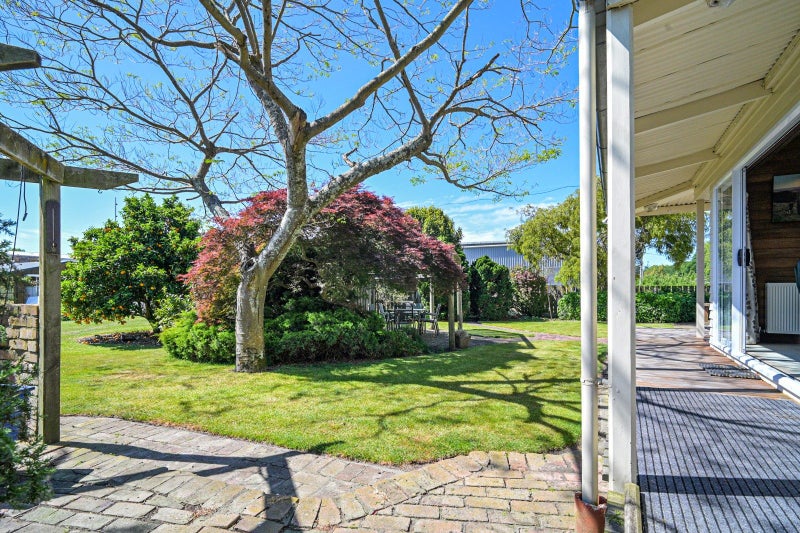 Timeless Character on Oak Ave64373868273923113