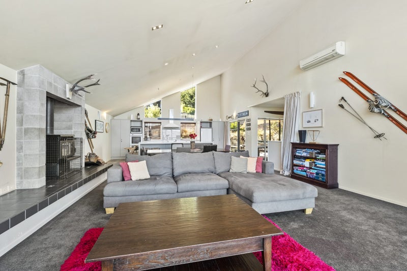 Wow - What a House, What a Location!64451250018051113