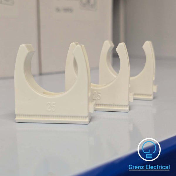 PVC Conduit Clip 25mm White (100pc/box) Carousel 1