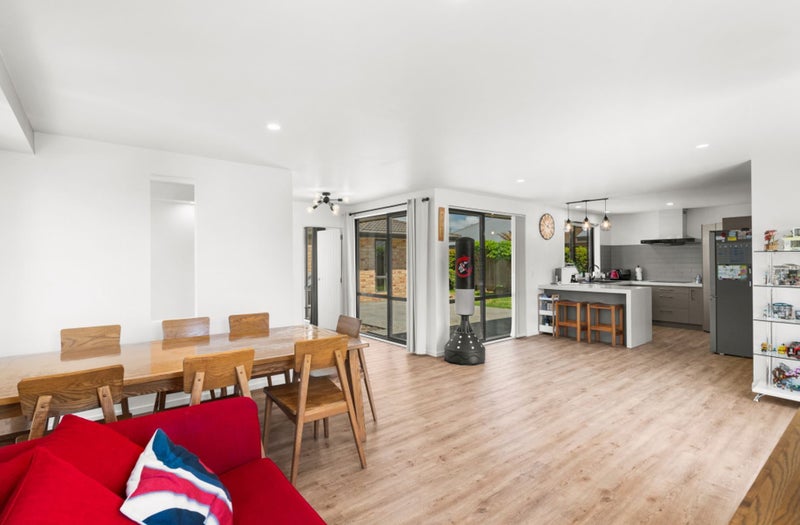 Space, Serenity, and Security in Halswell64373972152194114