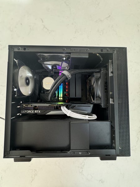 Gaming setup64374370921090111