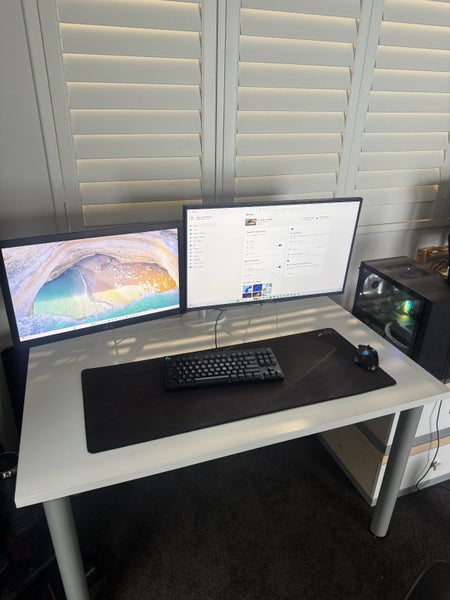 Gaming setup64374370921090110