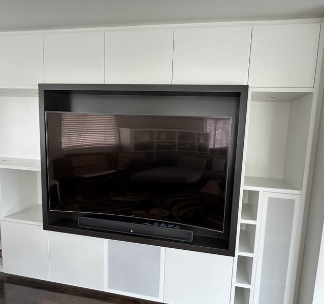 Samsung 65” Curved 4K Smart TV – Series 9 Premium Model + All Accessories64374883388929110