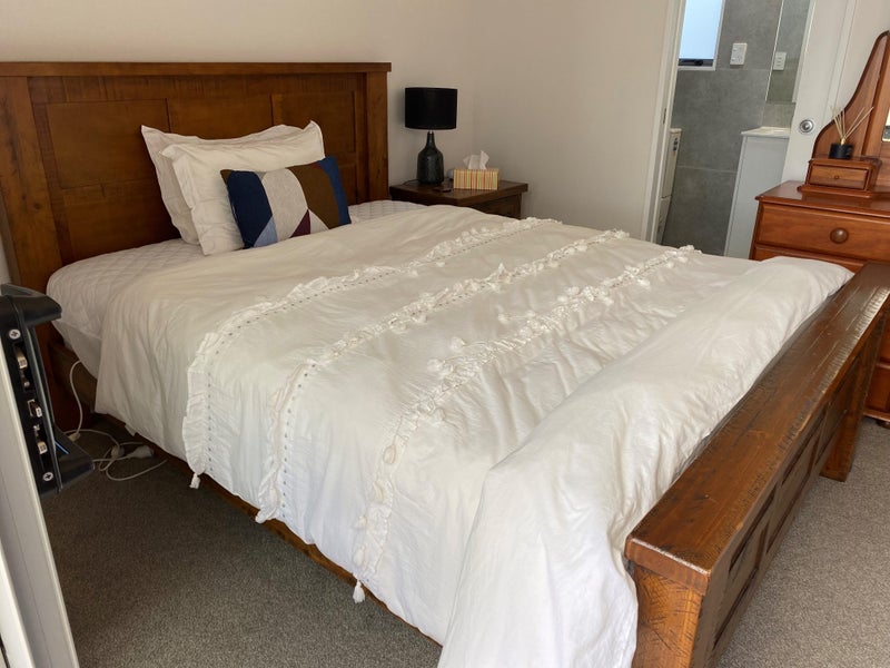 Papatoetoe, 4 bedrooms64607425887874110