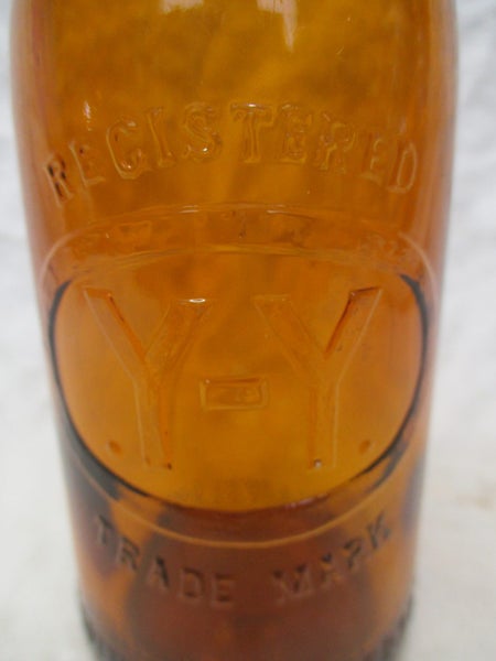 BR BA 8801 - Old Crown Top NZ Bottle - 6oz - YY Wai Wai Auckland Carousel 2