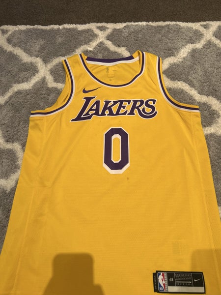 Russell Westbrook jersey size L64384680965634110