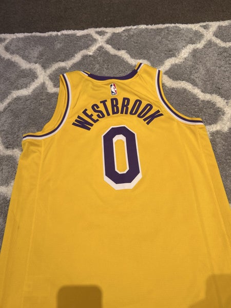 Russell Westbrook jersey size L64384680965634111