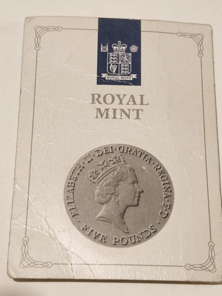 Queen Mother 90th birthday Commemorative Coin Carousel 2