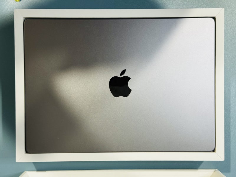 MacBook Pro 14-inch M1 Pro – 16GB / 512GB – Space Grey64395233566337114