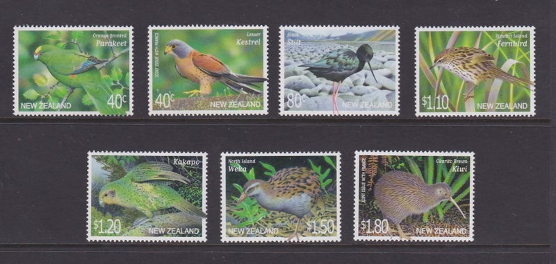 2369/75. NZ - 2000 Threatened Birds Set (7) - UHM Carousel 1