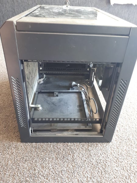 *Professional Server Cabinet Carousel 2