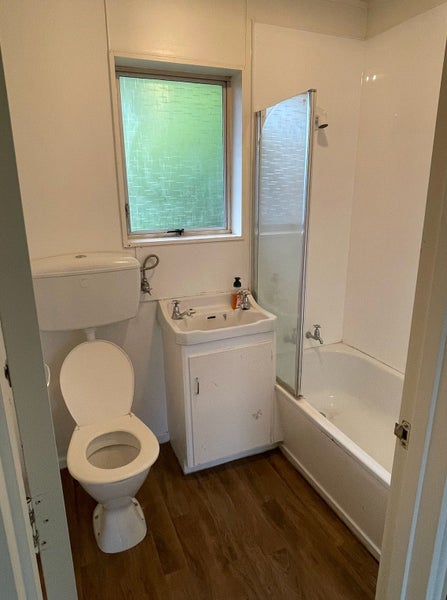 New Lynn, 2 bedrooms64585587521153114