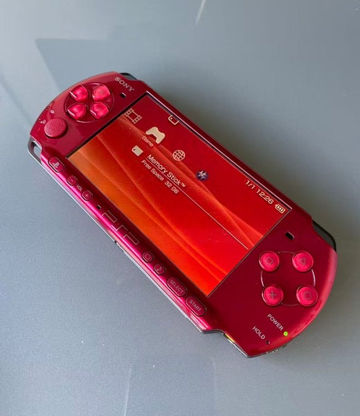 PSP3000 Metallic Red PSP in 6.60 PRO-C 64G Memory Cable Pouch and Case Carousel 2