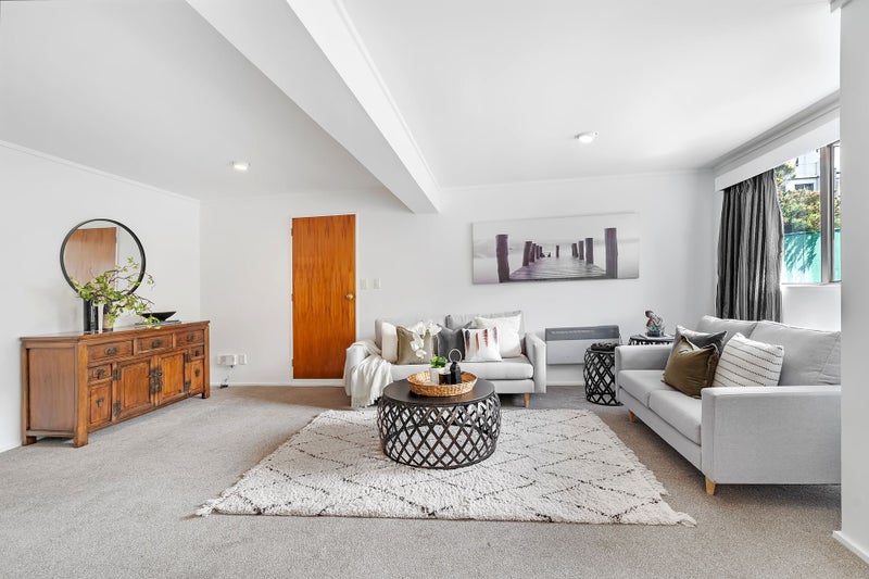 Two Levels. One Effortless Flow.64381485893251113