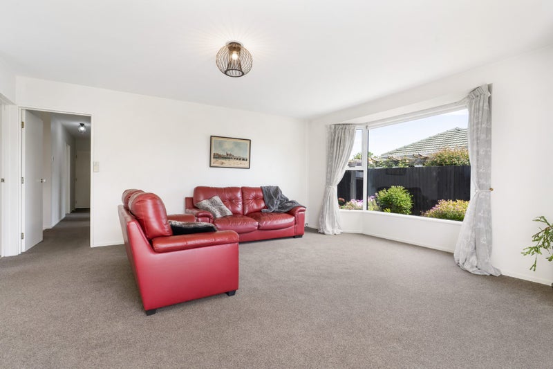 Be in Before Xmas - Must be Sold!64459101391362113