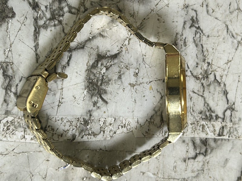 Nixon gold watch minimall Carousel 6