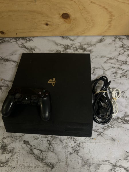 Sony ps4 pro console Carousel 1
