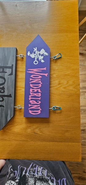 Handmade Fantasy Book & Movie Signpost – Hogwarts, Narnia, Neverland + More (2.464382810267778110