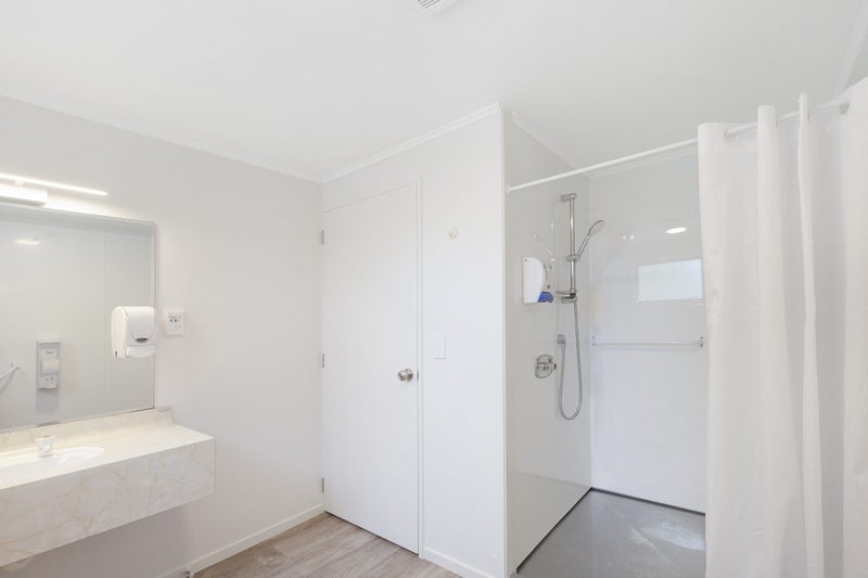 Fantastic Entry Level Motel Lease Opportunity Carousel 9