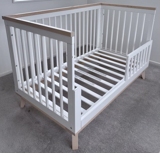 Babyletto Scoot 3 in 1 Cot to Toddler Bed64464540954241110