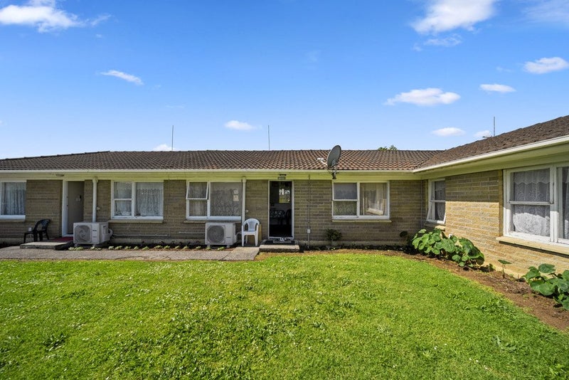 Solid BRICK & TILE - 3 Units on 1 Freehold Title64383114620419111