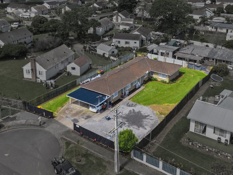 Solid BRICK & TILE - 3 Units on 1 Freehold Title64383114620419113