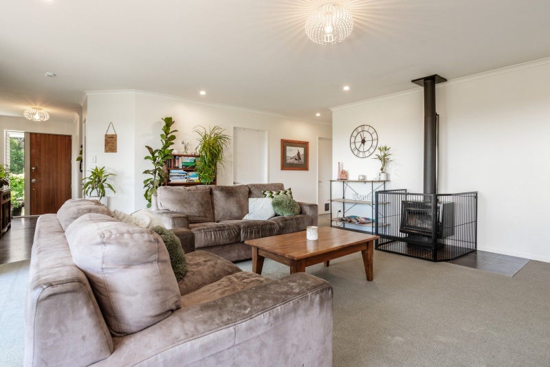 Lifestyle and location – The ultimate family...64383600848386114