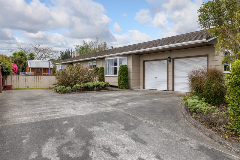 4 bedroom Westside Comfort and Versatility64616201966851110