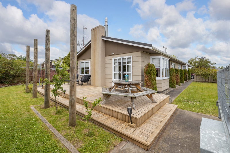 4 bedroom Westside Comfort and Versatility64616201966851113