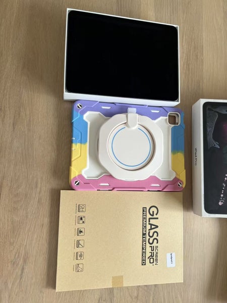 Apple iPad Pro 11 64GB Carousel 7