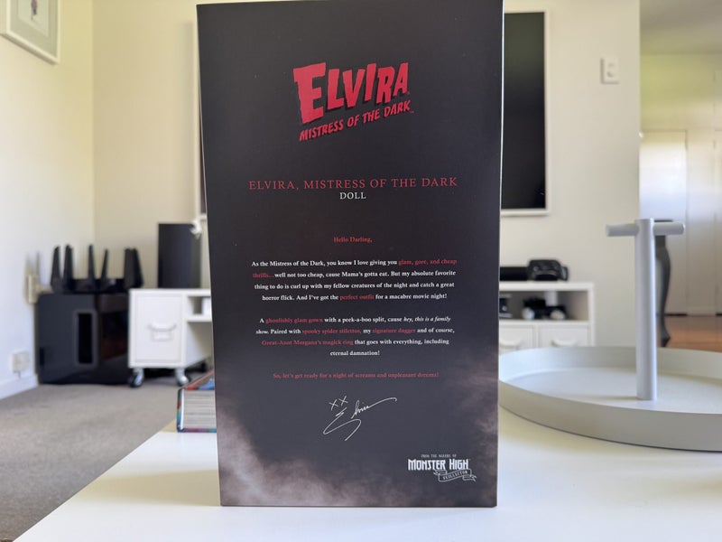 Monster High Elvira Skullector Carousel 2
